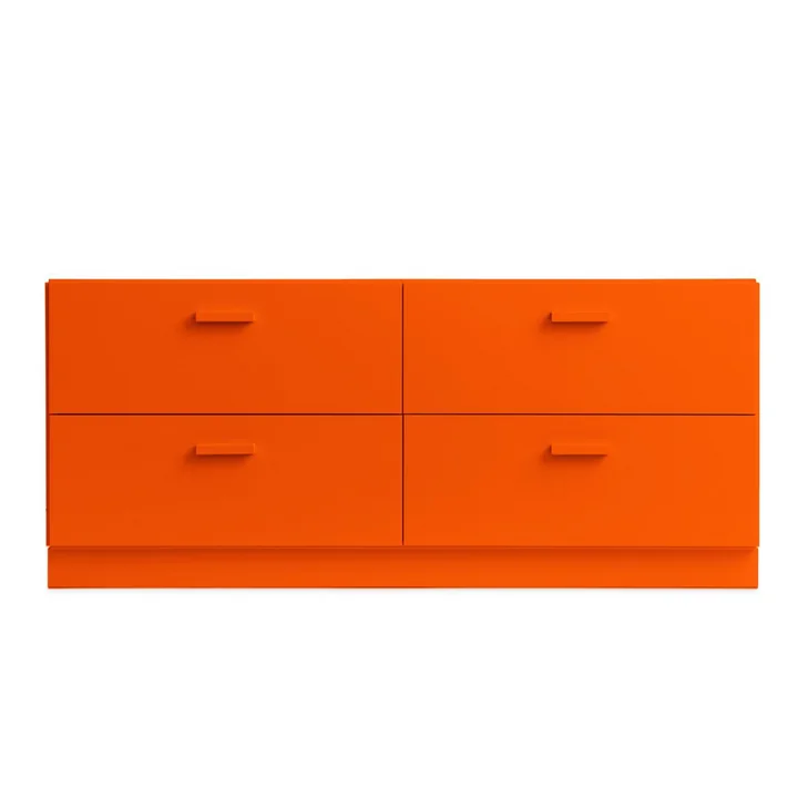 String - Relief Commode met sokkel, laag, 123 x 41 x 46,6 cm, oranje