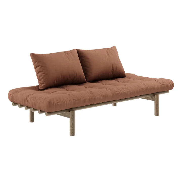 Pace daybed, pine koolstofbruin / kleibruin van Karup Design