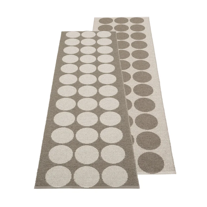 Hugo Tapijt, 70 x 240 cm, walnoot van Pappelina