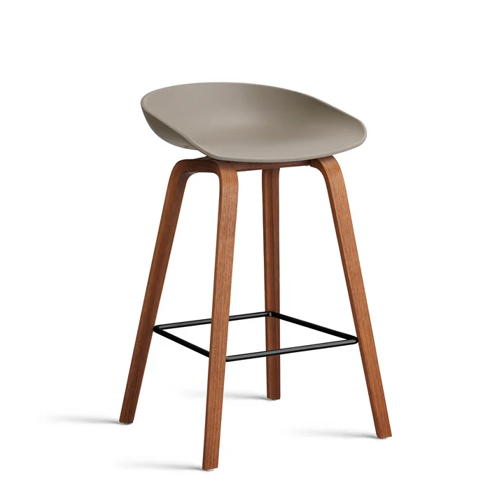 HAY - About A Stool AAS 32 H 75 cm, noten gelakt / staal zwart / kaki 2. 0