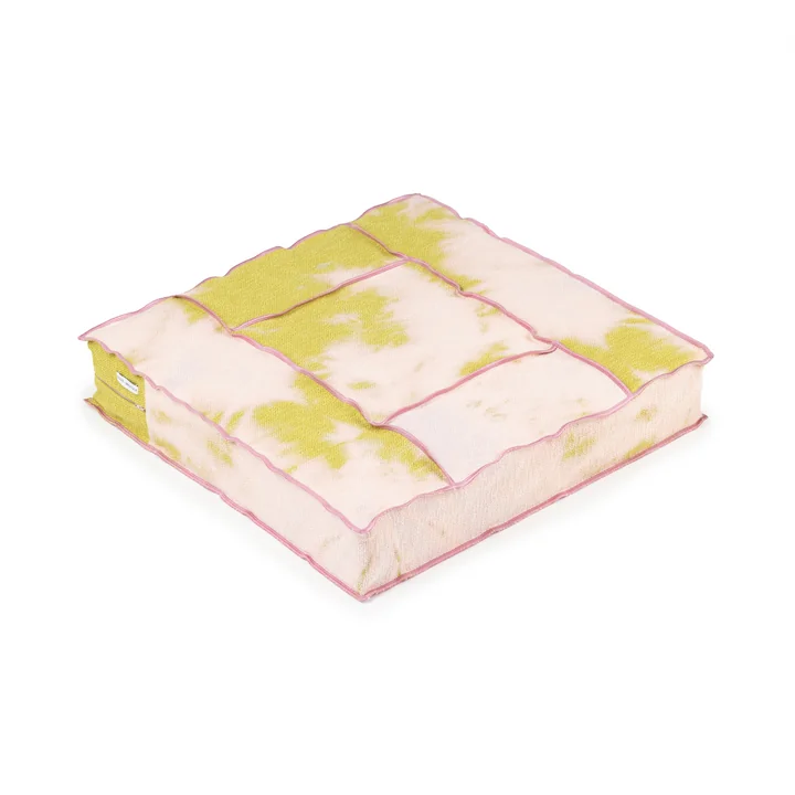 Vloerpoef, marmeren achillea van Juslin Maunula