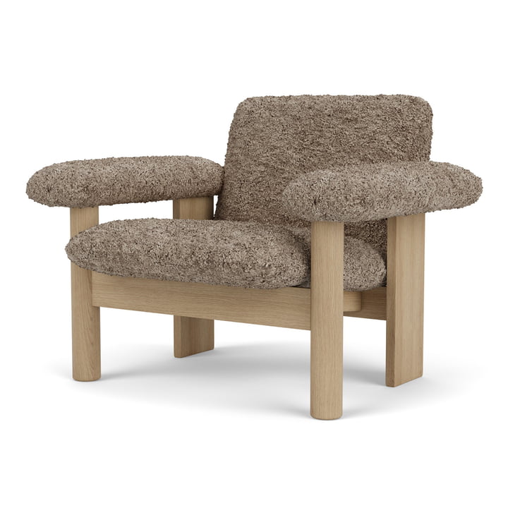 Audo Brasilia Lounge Chair - Eik naturel / schapenvacht Saharabruin