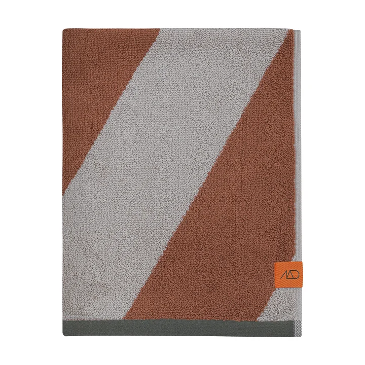 Mette Ditmer Diagonal - Badhanddoek 70 x 133 cm, baksteen