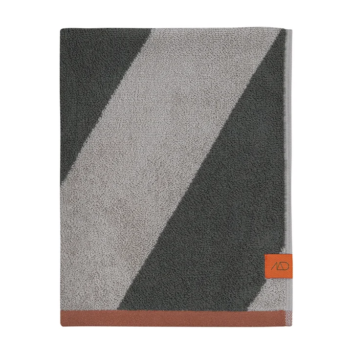 Mette Ditmer Diagonal - Badhanddoek 70 x 133 cm, donker olijf