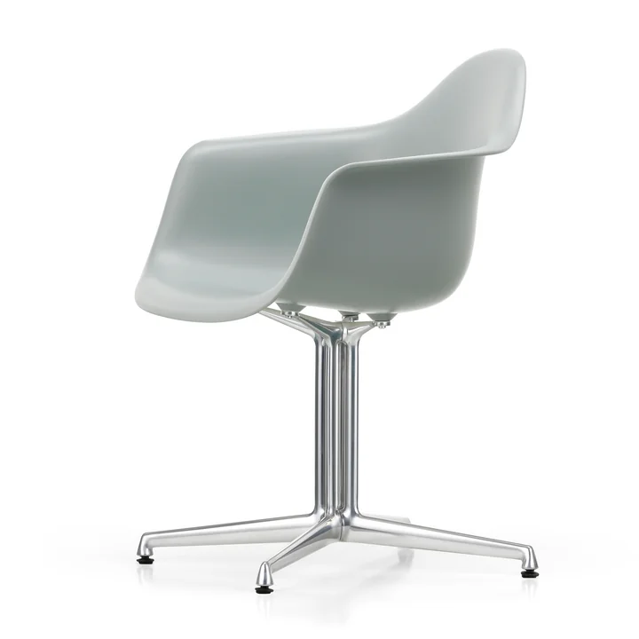 Vitra - Eames Plastic Armchair DAL RE, gepolijst / lichtgrijs (viltglijders basic donker)