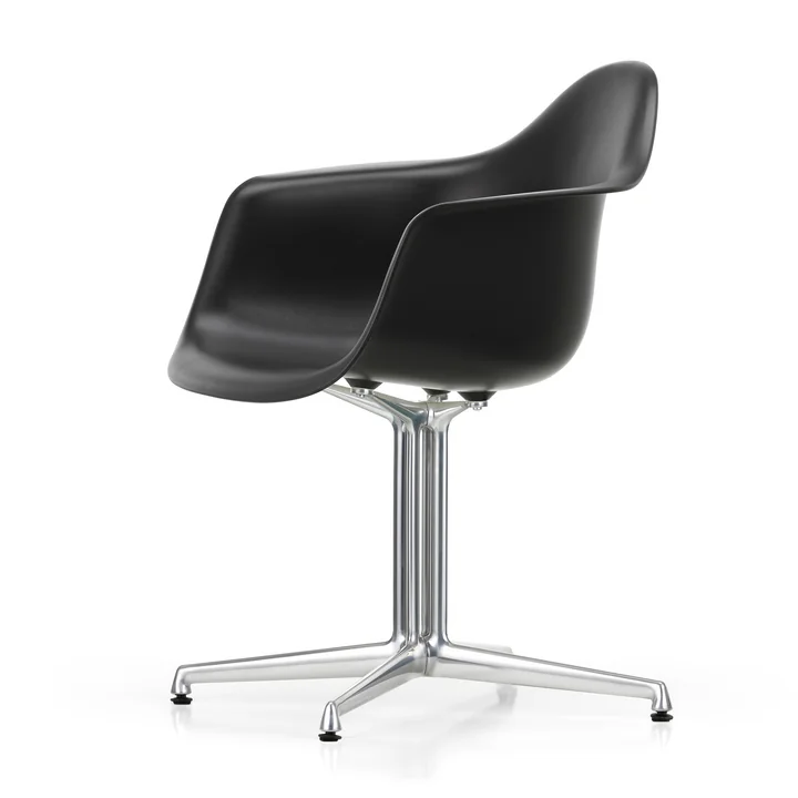 Vitra - Eames Plastic Armchair DAL RE, gepolijst / diepzwart (viltglijders basic dark)