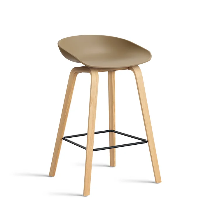 HAY - About A Stool AAS 32 H 65 cm, gelakt eiken / zwart staal / klei 2. 0