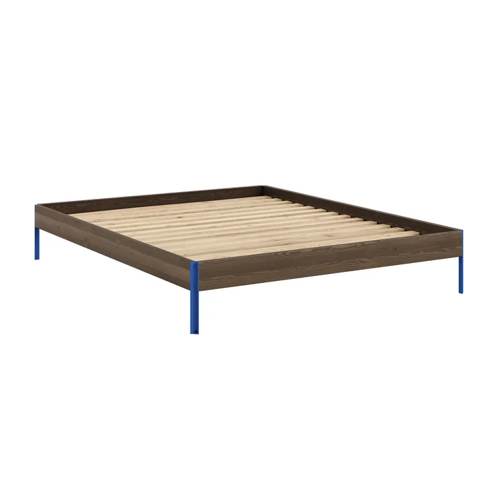 Karup Design - Core Bed 160 x 200 cm, dennen johannesbroodbruin / levendig blauw