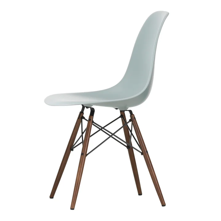Vitra - Eames Plastic Bijzetstoel DSW RE, donker esdoorn / lichtgrijs
