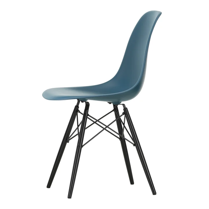Vitra - Eames Plastic Bijzetstoel DSW RE, esdoorn zwart/zeeblauw