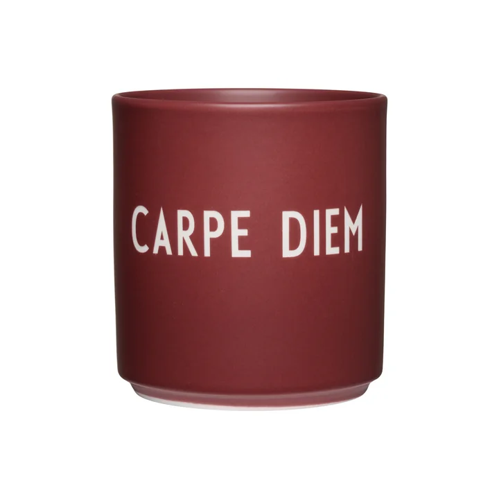 Design Letters - AJ Favourite Porseleinen mok, Carpe Diem / bordeaux