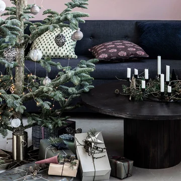Kerstboomstandaard en kerstboom van House Doctor