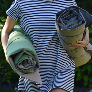 De Sun strandmat van Fiam is gemakkelijk te vervoeren