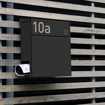 Brievenbus Letterman VI met krantenrol van Radius Design