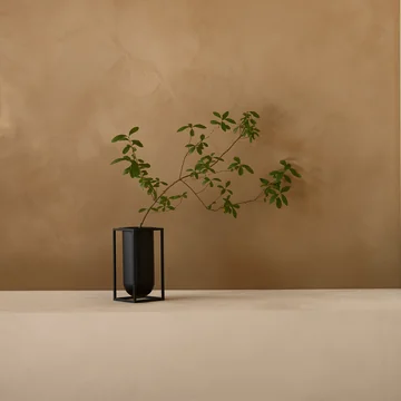 Audo-cube-vase-loo-zwart-situatie-3