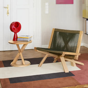ClassiCon - Volkshaus lounge stoel en kruk, natuurlijk eiken / bosgroen