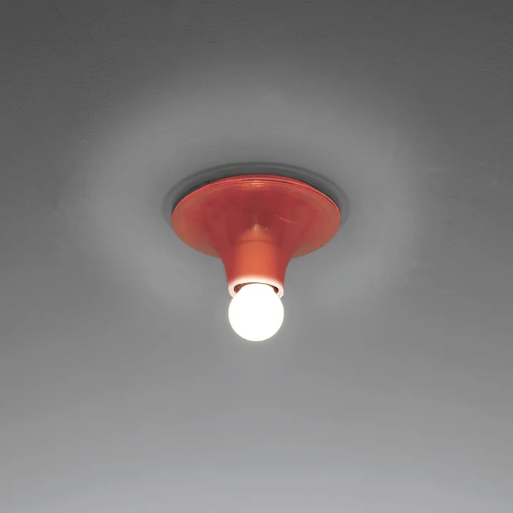 Teti wand- en plafondlamp van Artemide in oranje