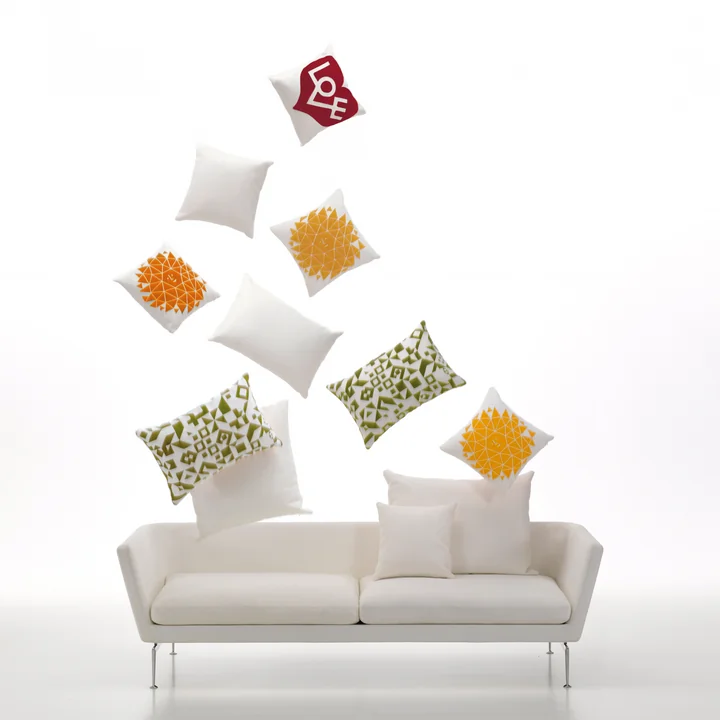 Vitra - Alexander Girard Love Pillow