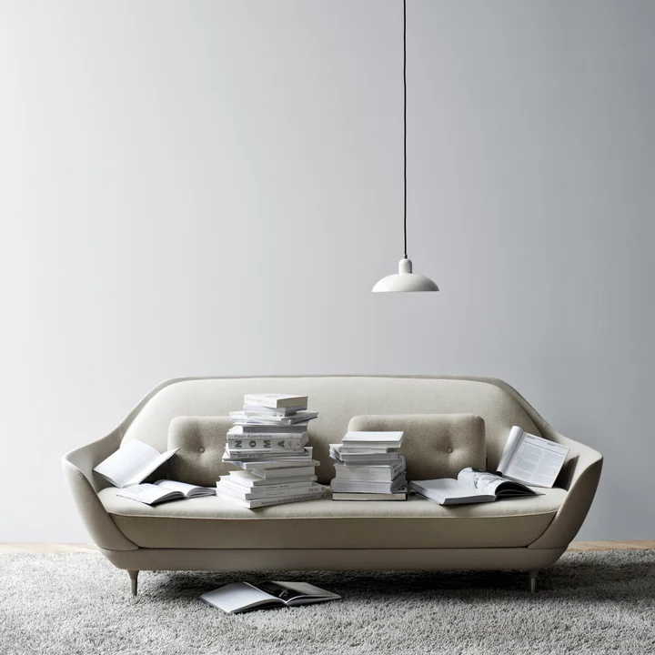 Tijdloze pendelarmatuur in een moderne sfeer