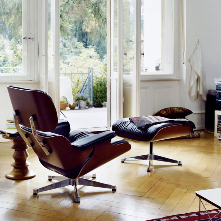 Vitra Lounge Chair & Ottomaanse kersenhouten versie