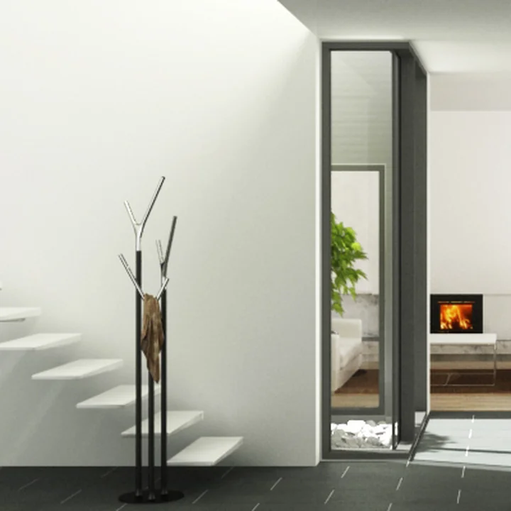 Vorst - Wishbone Kledingrek in het trappenhuis