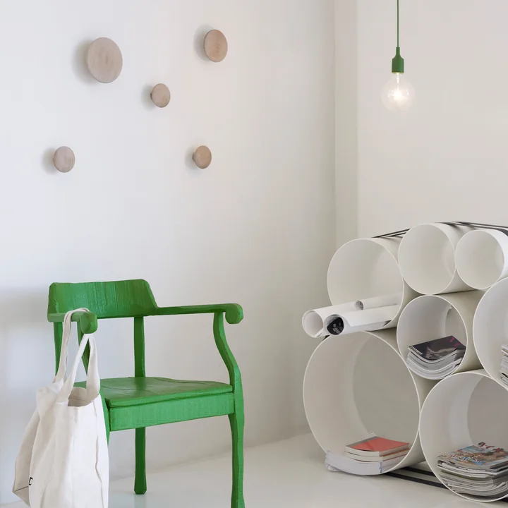 Stijlvolle ambiance met Muuto The Dots en OTO 100 rekkensysteem