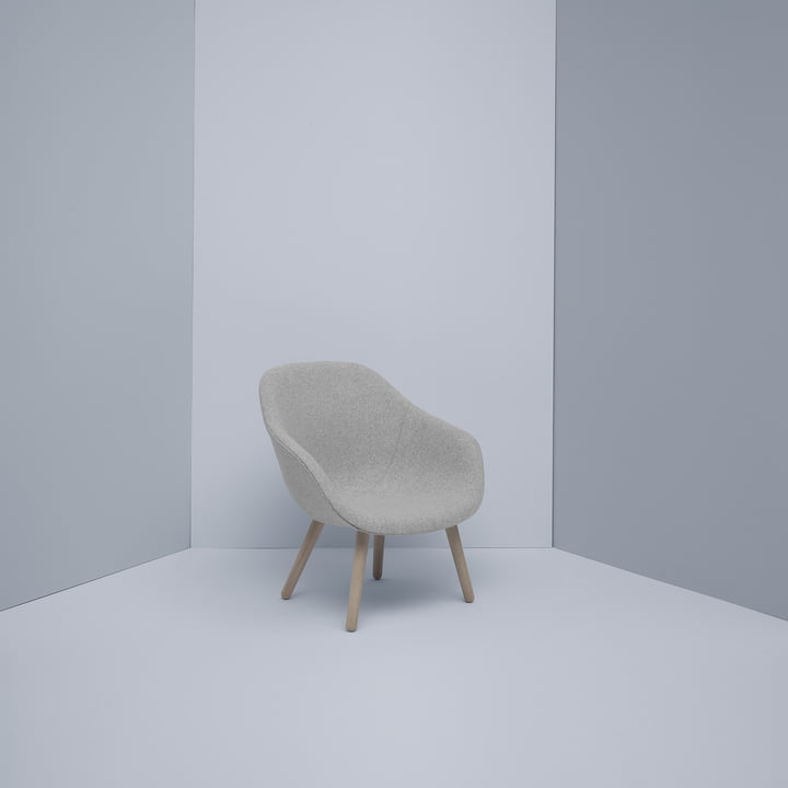 Hay - About A Lounge Chair, Low / AAL 82, Remix lichtgrijs (123)