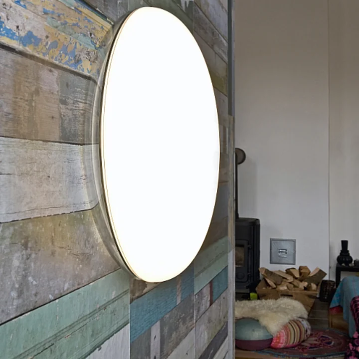 Zilverrug LED plafond- en wandlamp van Louis Poulsen