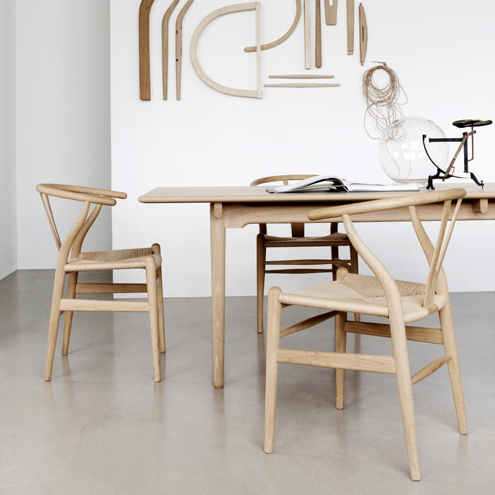 CH24 Wishbone Chair van Carl Hansen