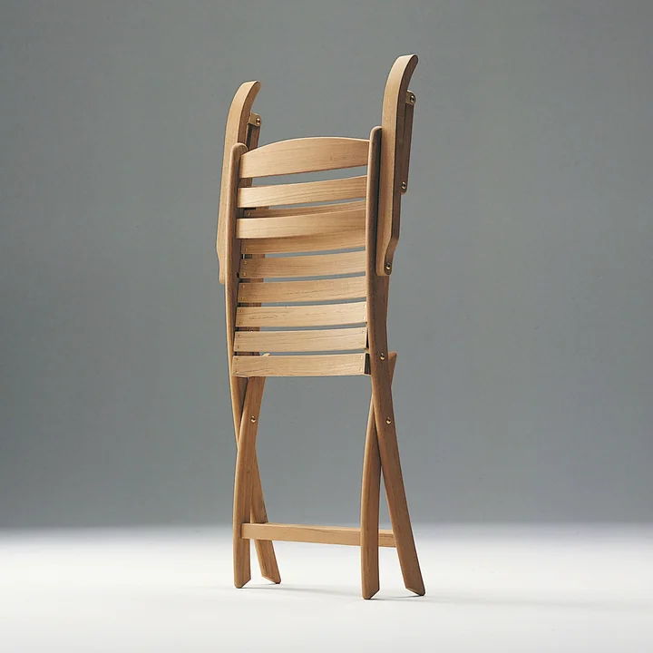 Selandia Vouwstoel met armleuningen van Skagerak in Teakhout