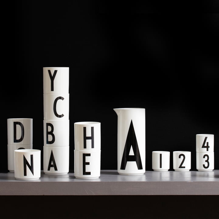 De diverse porseleinen producten van de fabrikant Design Letters