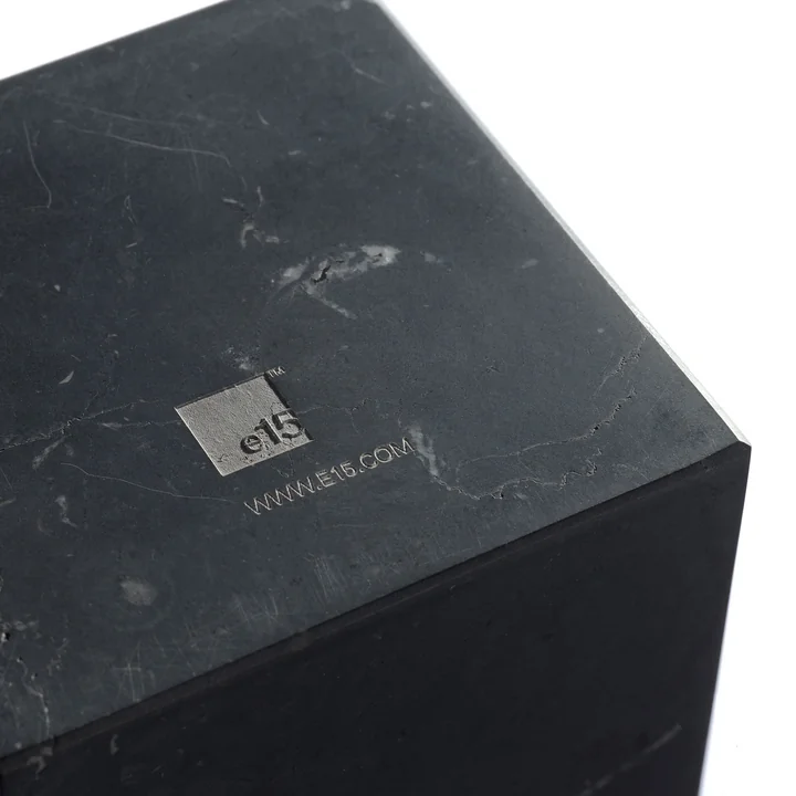 e15 - Gedetailleerde AC11 Stop Bookend