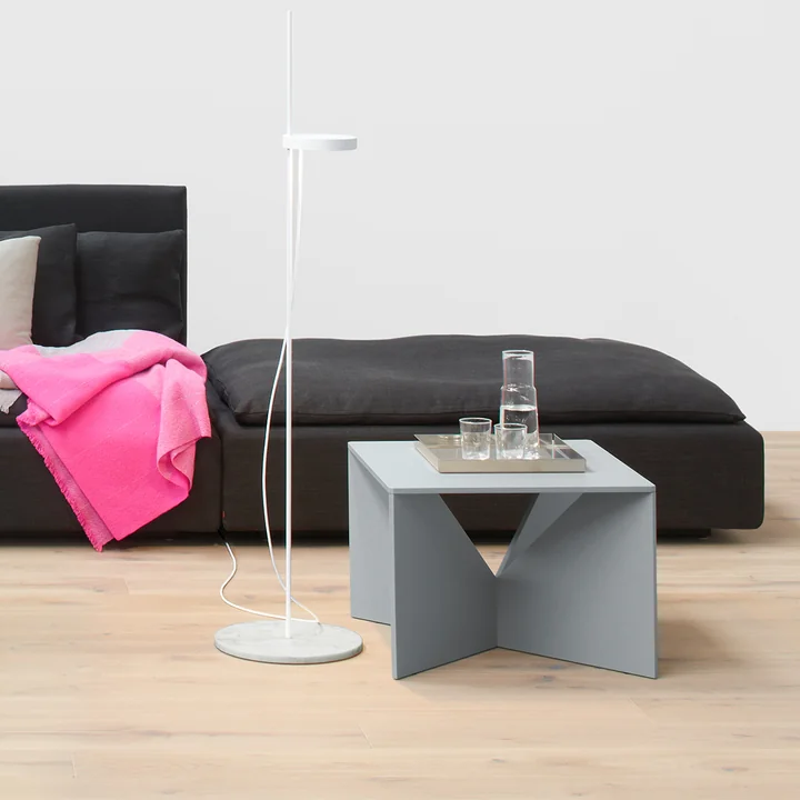 FK04 Calvert Salontafel van e15