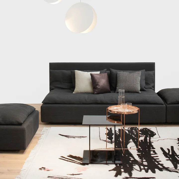 De CM05 Habibi bijzettafel in koper van e15