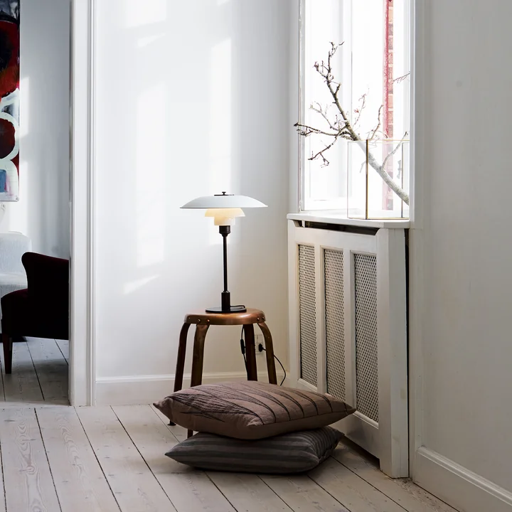 Glanzend van binnen en gezandstraald van buiten