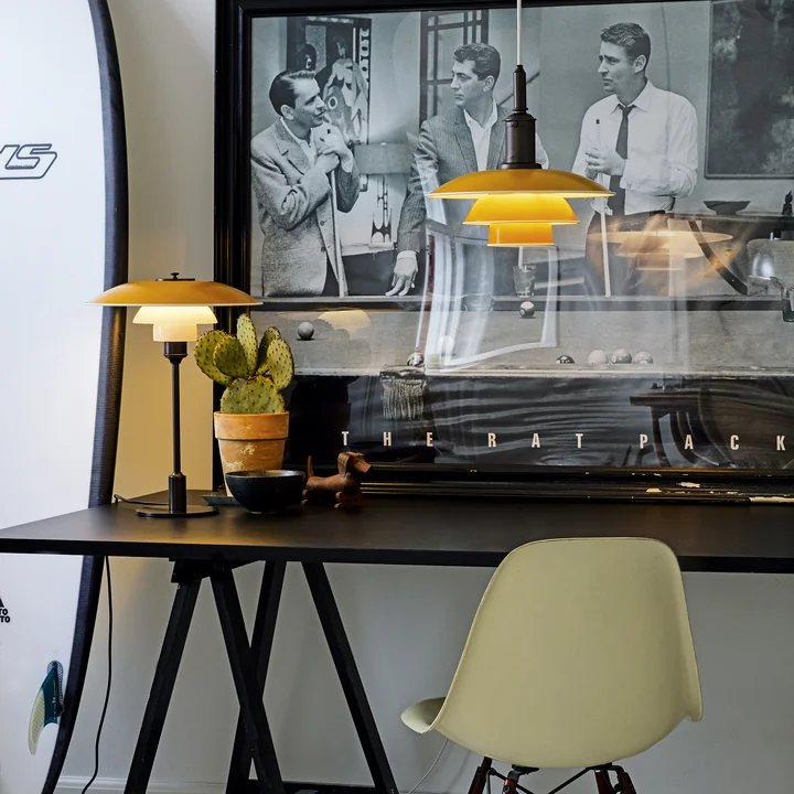 Zwarte kunststof kabel