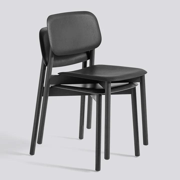 The HAY - Soft Edge stoel in zwart gebeitst eikenhout