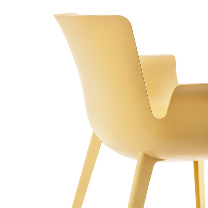 Piuma stoel van koolstofversterkte kunststof