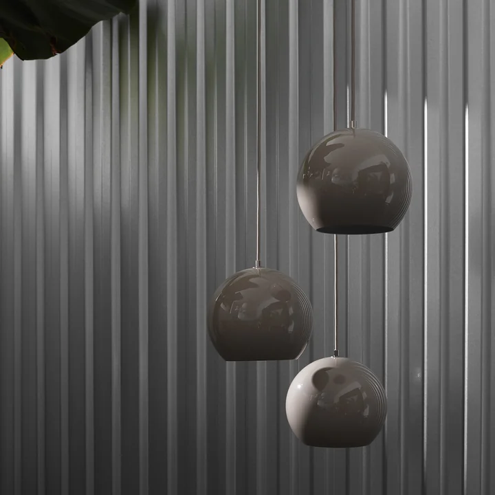 De Topan VP6 pendelarmatuur van & Tradition