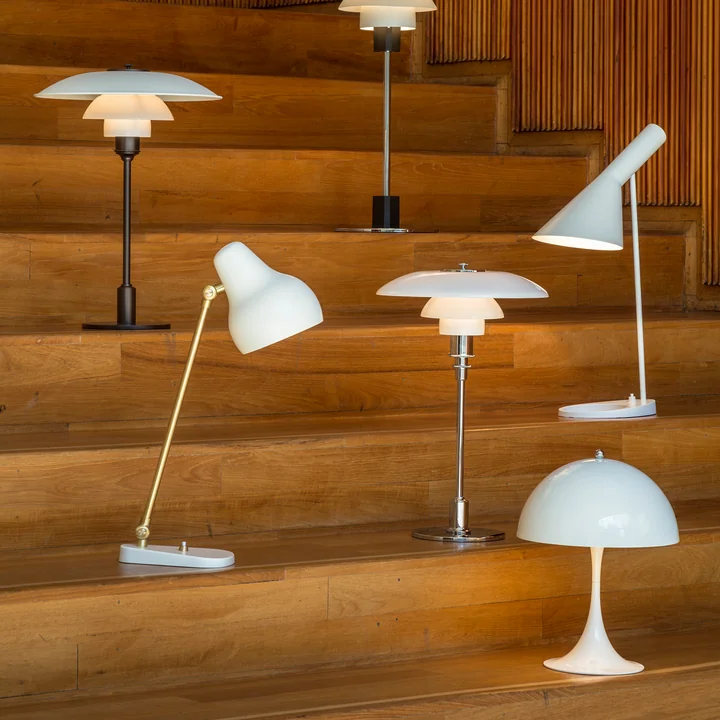 Witte design tafellampen van Louis Poulsen