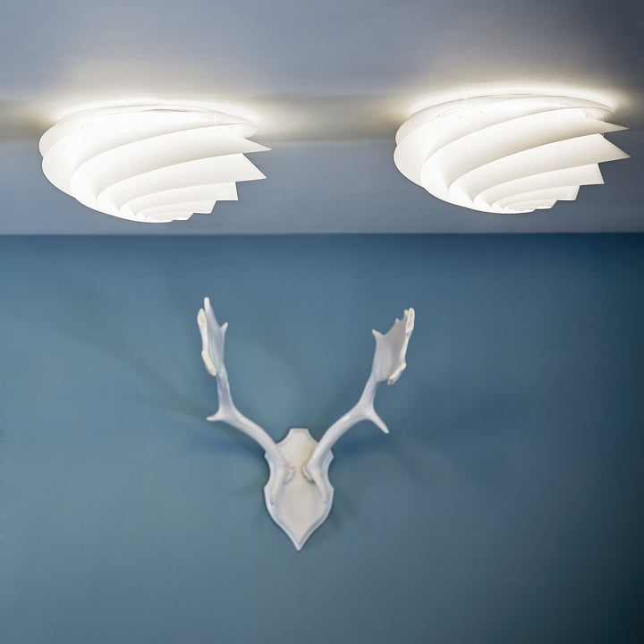 Swirl Plafond / Wandlamp van Le Klint