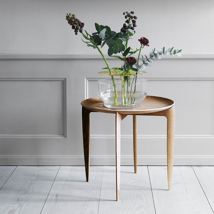 Designer Vaas Ikebana op Bijzettafel door Fritz Hansen