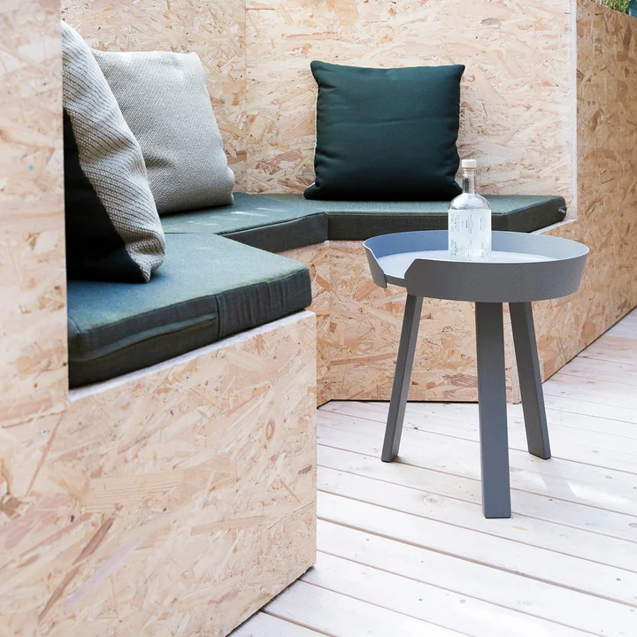 Around Bijzettafel van Muuto