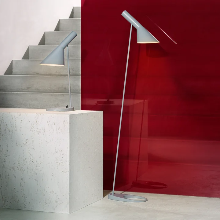 AJ vloerlamp en tafellamp van Louis Poulsen
