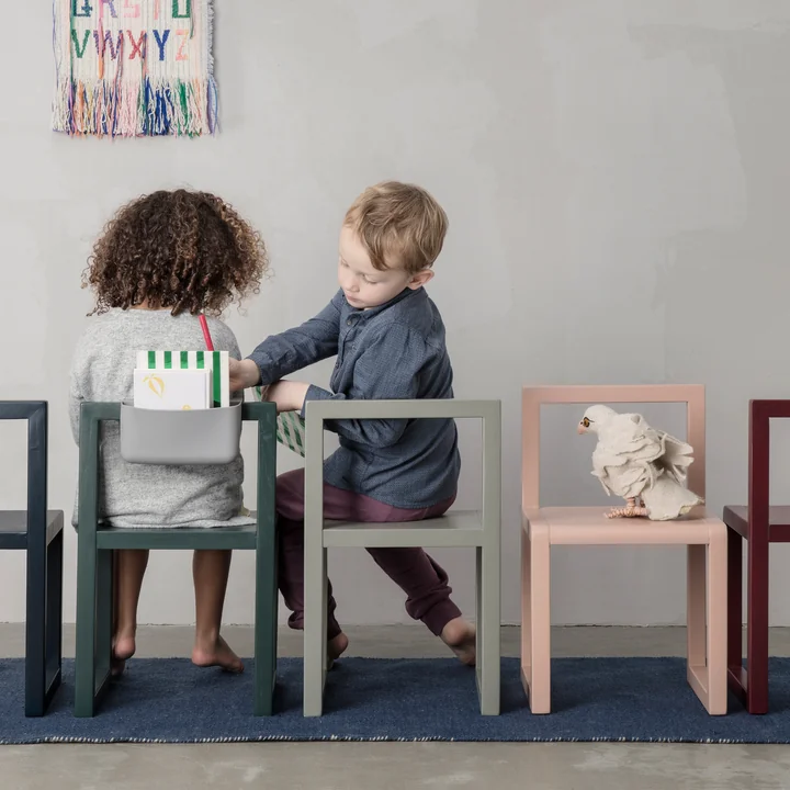 Little Architect Stoel met zak van Ferm Living