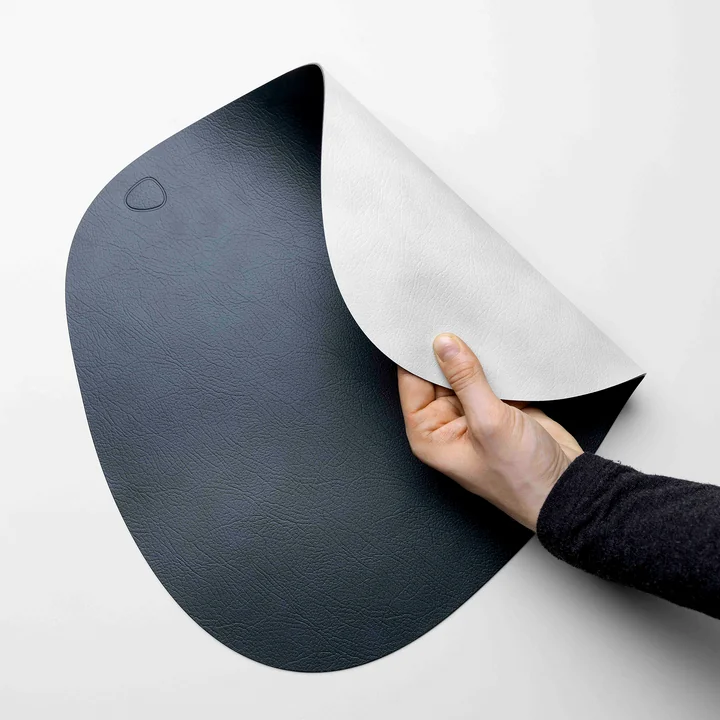 Placemat van Lind DNA gemaakt van gerecycled leer
