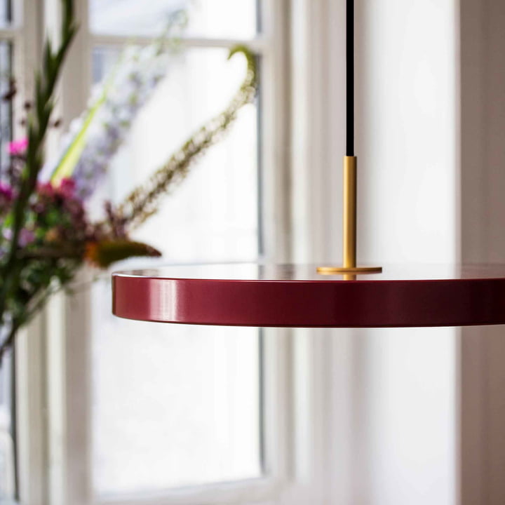 Asteria LED hanglamp van Umage in Ruby