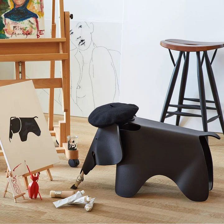 De Eames Elephant in de studio