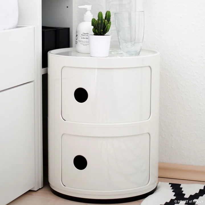Componibili met twee compartimenten van Kartell door blogger Heart of Holly