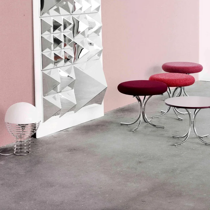 De Verpan - Spiegelbeelden op de muur